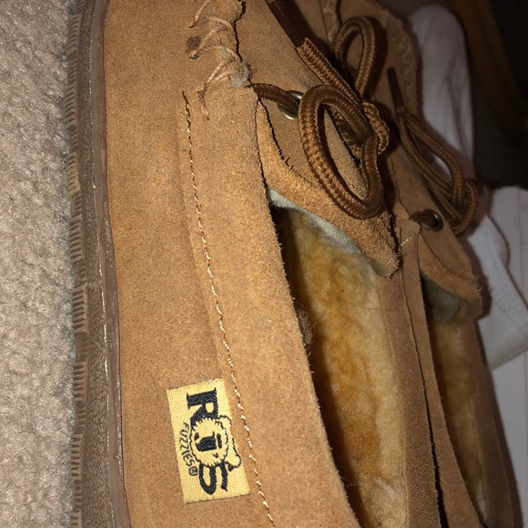 RJS Chesnut fuzzies moccasins - Picture 3 of 3